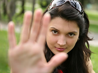 How To Honor Your Emotional Boundaries and Break Up With Grace and Dignity 
