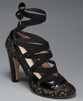 Online Sale Alert! Stock Up on Designer Duds Online Sale Alert! Stock Up on Designer Duds