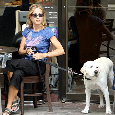 Sugar Bits - Sheryl Crow Still Mending Her Broken Heart