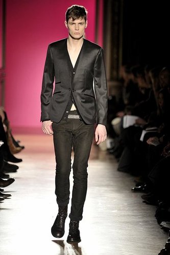 Paris: Emanuel Ungaro Men's Fall 2009 Paris: Emanuel Ungaro Men's Fall 2009