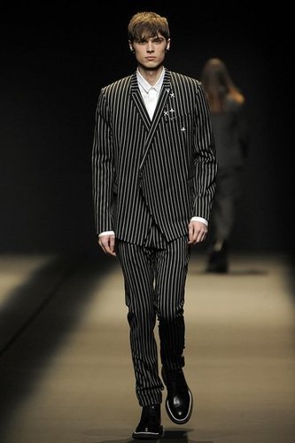 Paris: Dior Homme Fall 2009 Paris: Dior Homme Fall 2009