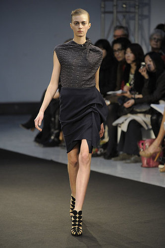 RM by Roland Mouret Fall 2009: "The Work of a Local Dressmaker" RM by Roland Mouret Fall 2009: "The Work of a Local Dressmaker"