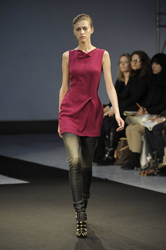 RM by Roland Mouret Fall 2009: "The Work of a Local Dressmaker" RM by Roland Mouret Fall 2009: "The Work of a Local Dressmaker"