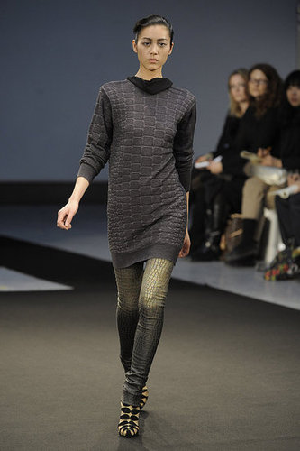 RM by Roland Mouret Fall 2009: "The Work of a Local Dressmaker" RM by Roland Mouret Fall 2009: "The Work of a Local Dressmaker"