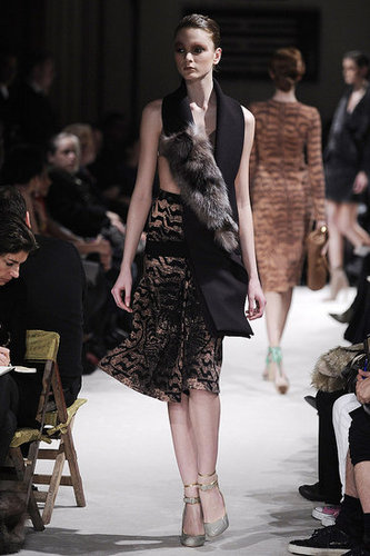 Miu Miu Fall 2009: A Sultry Riff on the Bourgeois Miu Miu Fall 2009: A Sultry Riff on the Bourgeois