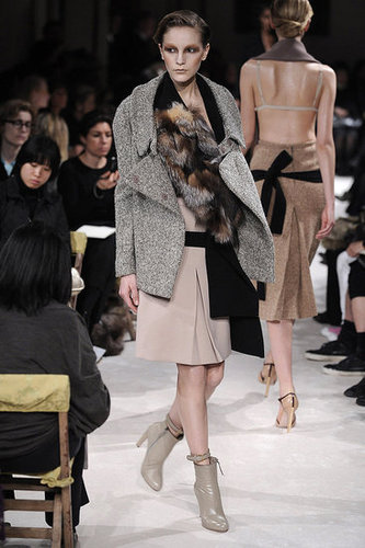 Miu Miu Fall 2009: A Sultry Riff on the Bourgeois Miu Miu Fall 2009: A Sultry Riff on the Bourgeois