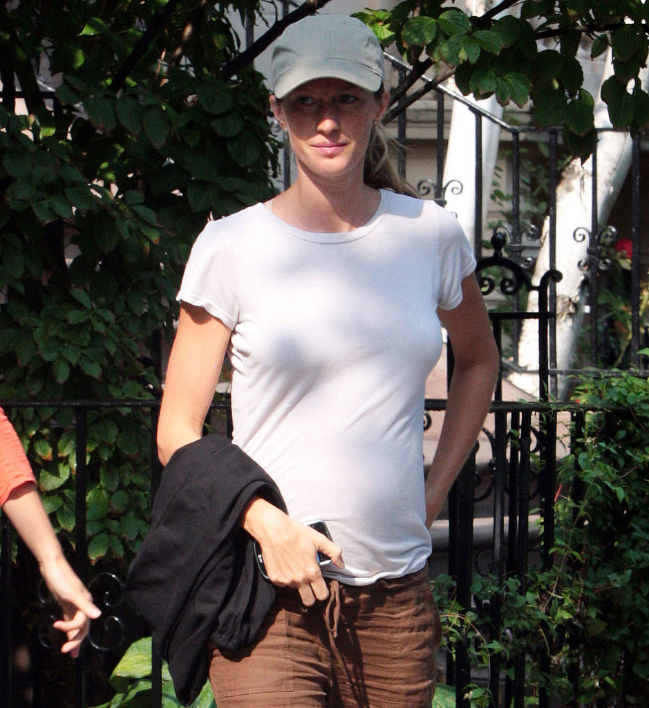 Gisele Bundchen May Not Be Confirming Her Pregnancy, But Her Bump Says Otherwise Gisele Bundchen May Not Be Confirming Her Pregnancy, But Her Bump Says Otherwise
