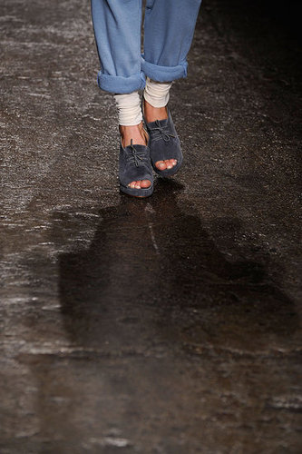 Rag & Bone Adds Sunglasses, Shoes, and Other Sundry Accessories to Their Cool Girl Basics for Spring 2010 Rag & Bone Adds Sunglasses, Shoes, and Other Sundry Accessories to Their Cool Girl Basics for Spring 2010