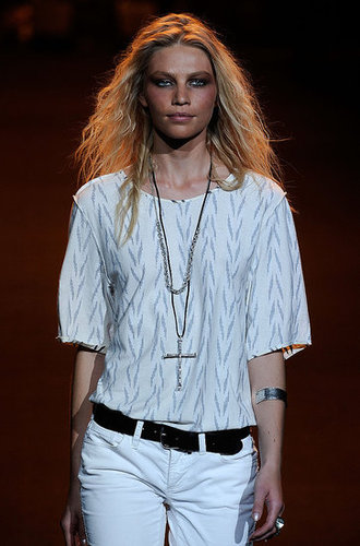 Erin Wasson Brings RVCA Party to the Tents for Spring 2010 Erin Wasson Brings RVCA Party to the Tents for Spring 2010