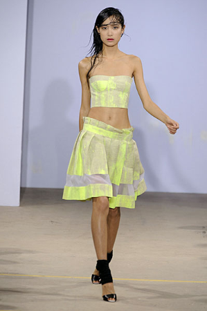 A Softer Side of Jonathan Saunders for Spring 2010 A Softer Side of Jonathan Saunders for Spring 2010