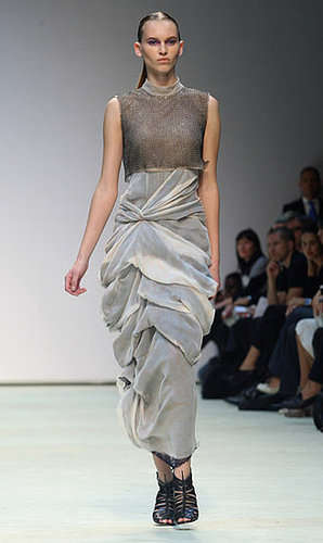 Marios Schwab Debuts Three-Way Layering for Spring 2010 Marios Schwab Debuts Three-Way Layering for Spring 2010