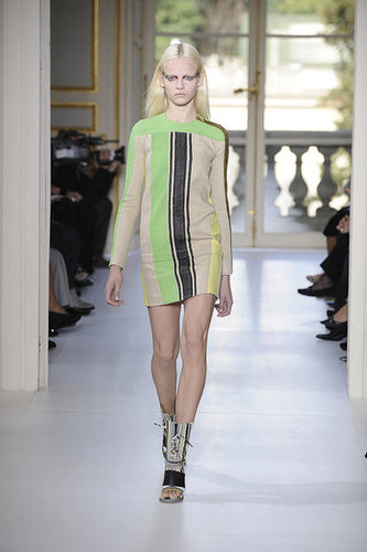 Balenciaga Aims to Go Thorougly Modern for Spring 2010 Balenciaga Aims to Go Thorougly Modern for Spring 2010