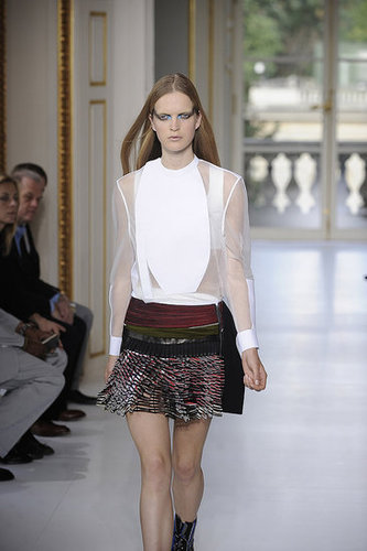 Balenciaga Aims to Go Thorougly Modern for Spring 2010 Balenciaga Aims to Go Thorougly Modern for Spring 2010