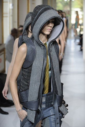 Balenciaga Aims to Go Thorougly Modern for Spring 2010 Balenciaga Aims to Go Thorougly Modern for Spring 2010