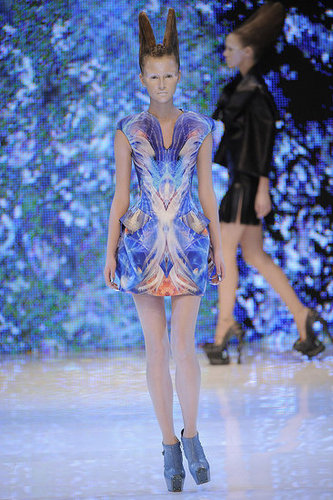 Alexander McQueen Shows Holographic Alien Beauties for Spring 2010 Alexander McQueen Shows Holographic Alien Beauties for Spring 2010