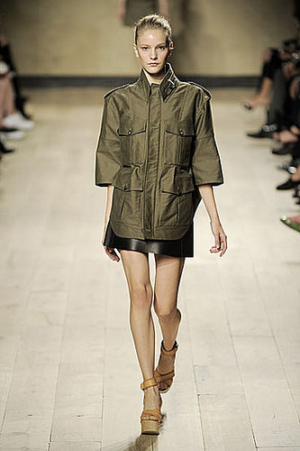 Pheobe Philo's First Celine Runway Collection for Spring 2010: The Reviews Are In Pheobe Philo's First Celine Runway Collection for Spring 2010: The Reviews Are In