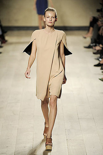 Pheobe Philo's First Celine Runway Collection for Spring 2010: The Reviews Are In Pheobe Philo's First Celine Runway Collection for Spring 2010: The Reviews Are In