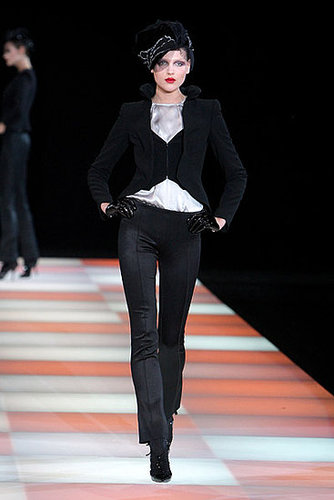 Milan Fashion Week: Giorgio Armani Fall 2009 Milan Fashion Week: Giorgio Armani Fall 2009