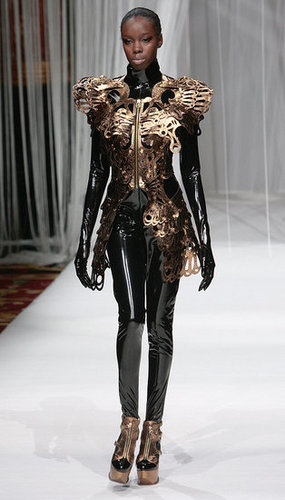 Paris Fashion Week: Lie Sang Bong Fall 2009 