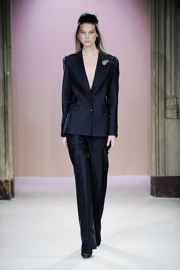 Paris Fashion Week: Anne-Valérie Hash Fall 2009 Paris Fashion Week: Anne-Valérie Hash Fall 2009
