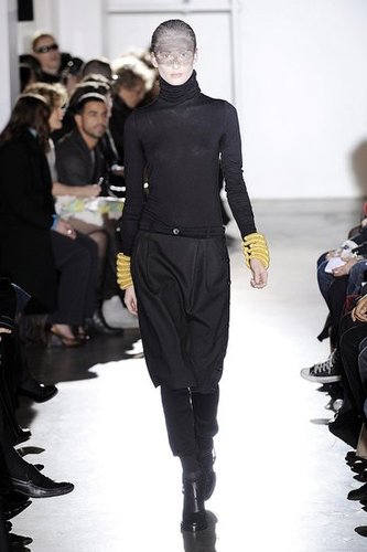 Paris Fashion Week: Kris Van Assche Fall 2009 Paris Fashion Week: Kris Van Assche Fall 2009