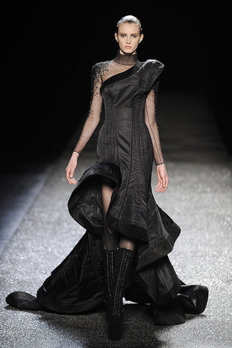 Paris Fashion Week: Nina Ricci Fall 2009 Paris Fashion Week: Nina Ricci Fall 2009