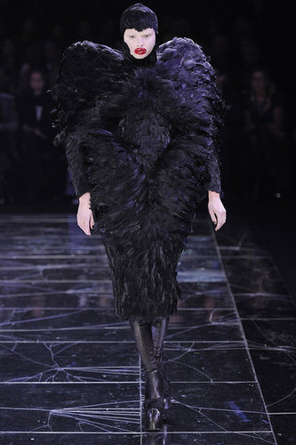 Paris Fashion Week: Alexander McQueen Fall 2009 Paris Fashion Week: Alexander McQueen Fall 2009