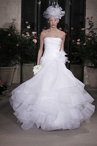 New York Bridal Market: Oscar de la Renta Spring 2010 New York Bridal Market: Oscar de la Renta Spring 2010
