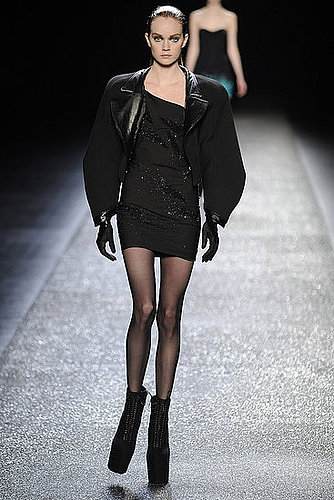Nina Ricci Fall 2009
Nina Ricci Fall 2009