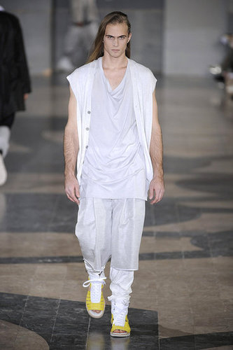 Paris: Kris Van Assche Men's Spring 2010 Paris: Kris Van Assche Men's Spring 2010
