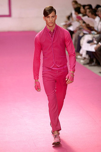 Paris: Emanuel Ungaro Men's Spring 2010 Paris: Emanuel Ungaro Men's Spring 2010