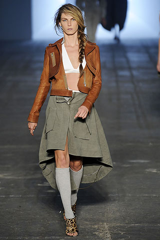 Alexander Wang
Alexander Wang