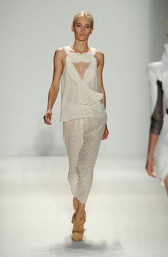 New York Fashion Week: Willow Spring 2010 New York Fashion Week: Willow Spring 2010