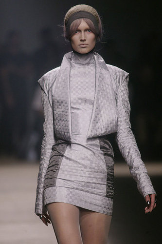 Paris Fashion Week: Gareth Pugh Spring 2010 Paris Fashion Week: Gareth Pugh Spring 2010