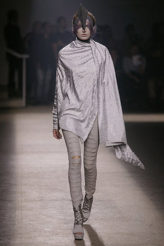 Paris Fashion Week: Gareth Pugh Spring 2010 Paris Fashion Week: Gareth Pugh Spring 2010