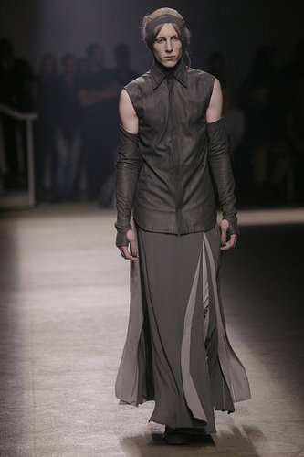Paris Fashion Week: Gareth Pugh Spring 2010 Paris Fashion Week: Gareth Pugh Spring 2010
