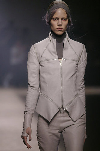 Paris Fashion Week: Gareth Pugh Spring 2010 Paris Fashion Week: Gareth Pugh Spring 2010