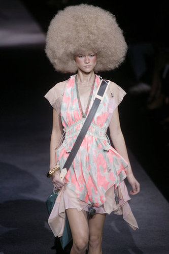 Paris Fashion Week: Louis Vuitton Spring 2010 Paris Fashion Week: Louis Vuitton Spring 2010