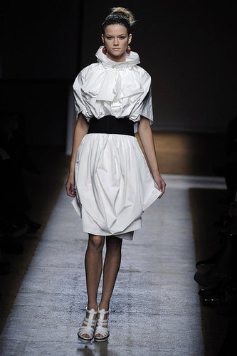 Paris Fashion Week: Yves Saint Laurent Spring 2010 Paris Fashion Week: Yves Saint Laurent Spring 2010