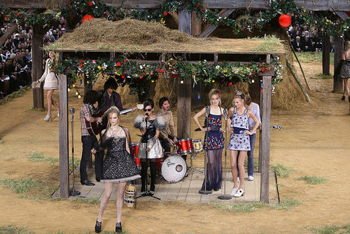 Paris Fashion Week: Chanel Spring 2010 Paris Fashion Week: Chanel Spring 2010