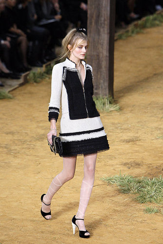 Paris Fashion Week: Chanel Spring 2010 Paris Fashion Week: Chanel Spring 2010