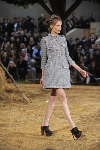 Paris Fashion Week: Chanel Spring 2010 Paris Fashion Week: Chanel Spring 2010