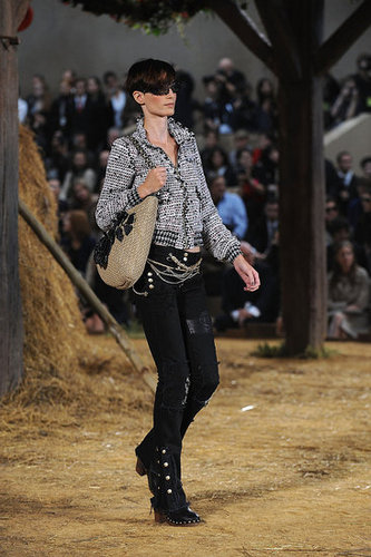 Paris Fashion Week: Chanel Spring 2010 Paris Fashion Week: Chanel Spring 2010