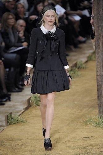 Paris Fashion Week: Chanel Spring 2010 Paris Fashion Week: Chanel Spring 2010