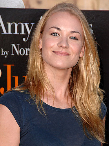Yvonne Strahovski at julie & Julia premiere