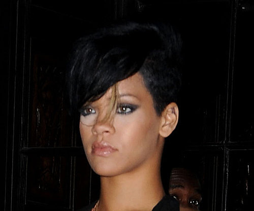 Rihanna's Blond-Streaked Bangs Rihanna's Blond-Streaked Bangs