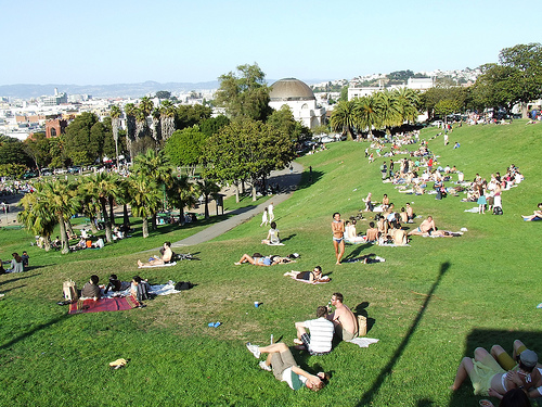 Come Party With Me: Dolores Park Picnic — The Look
