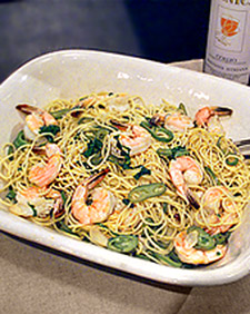 Mario Batali's Shrimp and Spaghetti Pasta Recipe