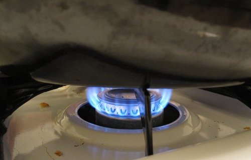 Simple Tip: Rotate Ingredients When Cooking Over Gas
