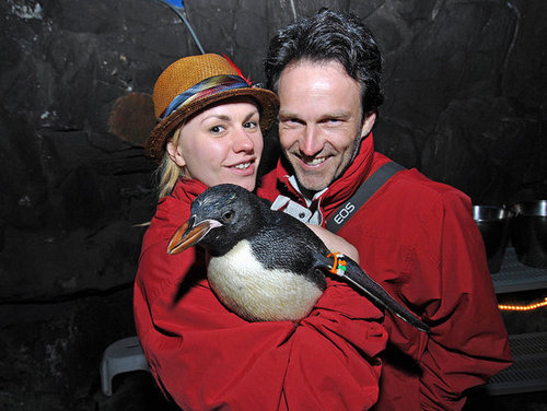 Photos of Anna Paquin and Steven Moyer at Sea World in San Diego Photos of Anna Paquin and Steven Moyer at Sea World in San Diego